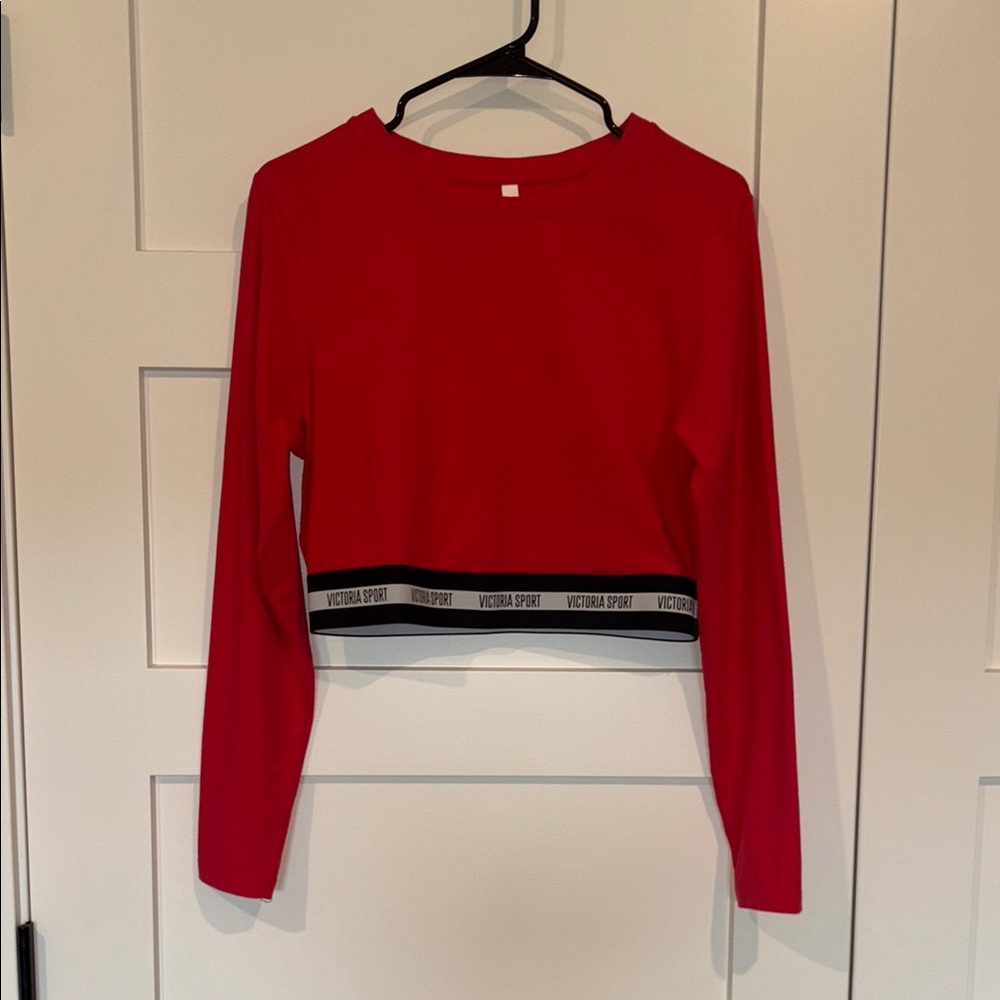 Victoria’s Secret - Victoria Sport Long Sleeve Crop Top